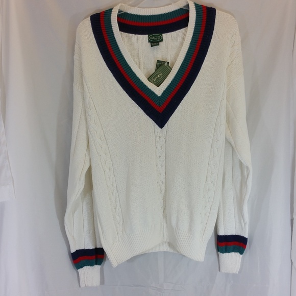 Izod Other - IZOD Sweater w/Blue,Green,Red Trim   Size L